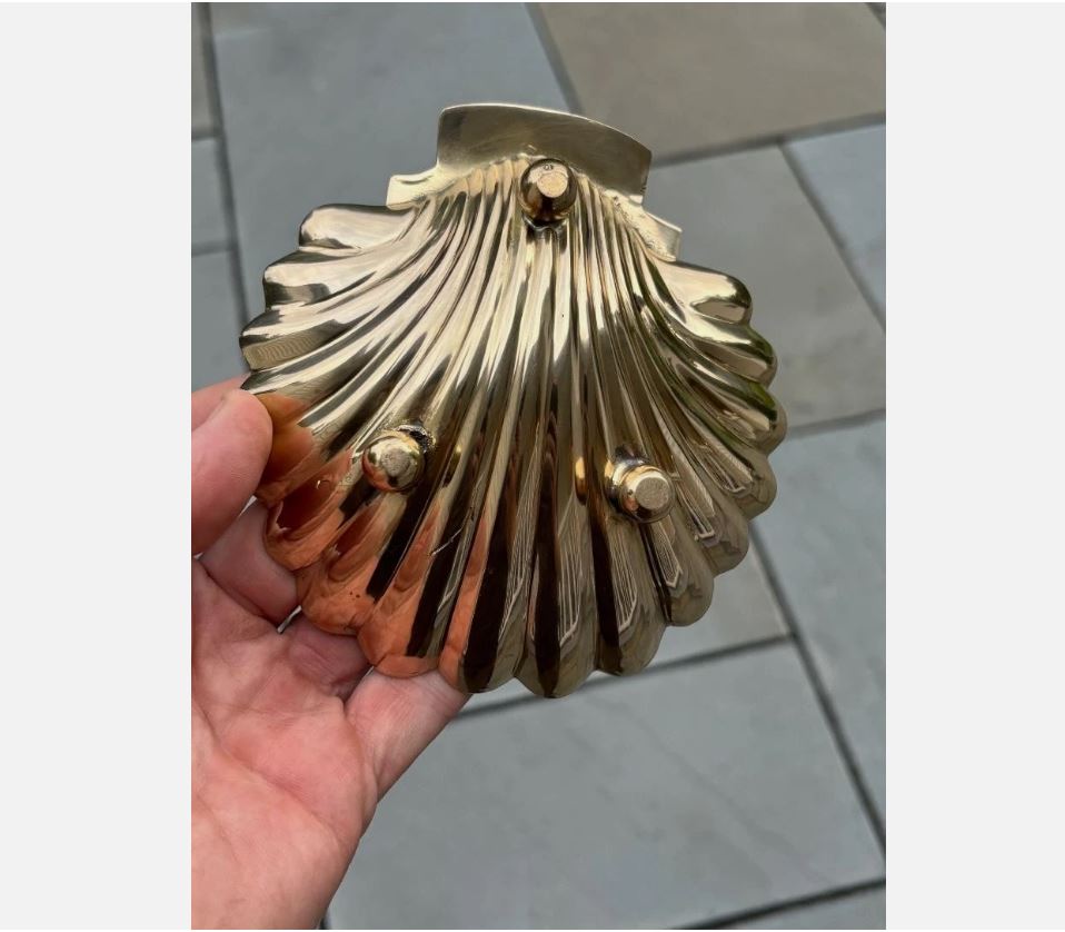 H-420 Large Baptismal Shell