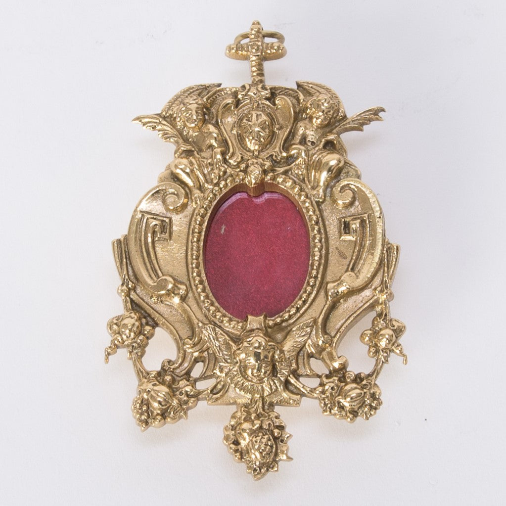 H-58A Hanging Reliquary