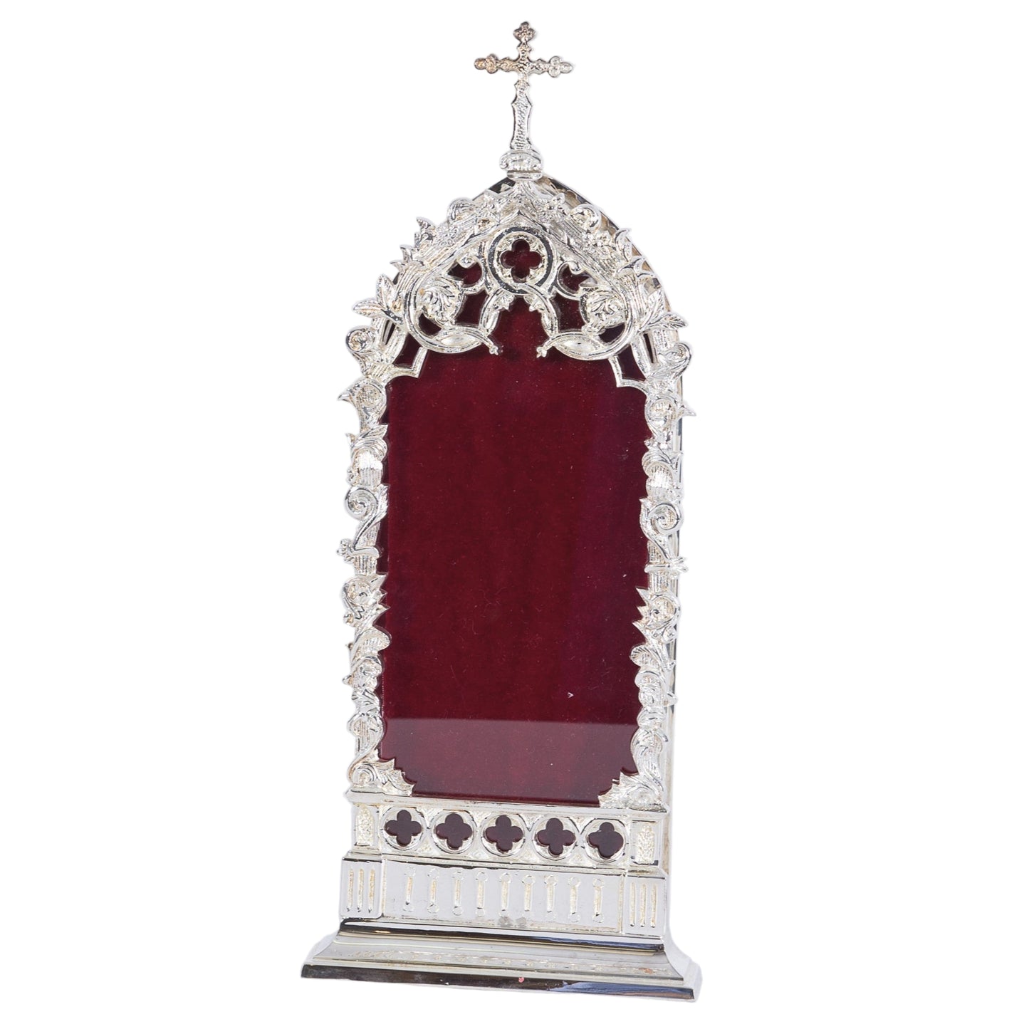 silver plated relic house with a large glass opening on the front and red velvet wall on the back. Door is removable. Can fit multiple relics inside.